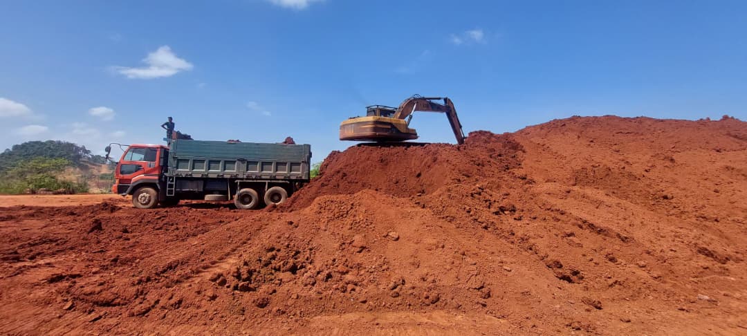 Gold and bauxite mining 5